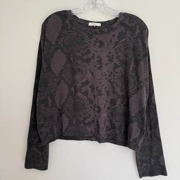 Rag & Bone Off Black Cropped Snake Print Long Sleeve Top Size M Crewneck - Picture 3 of 11